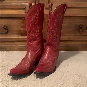 Corral boots